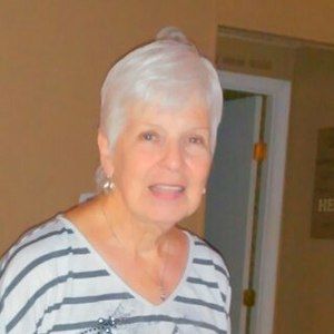 Meet your Posher, Carolyn